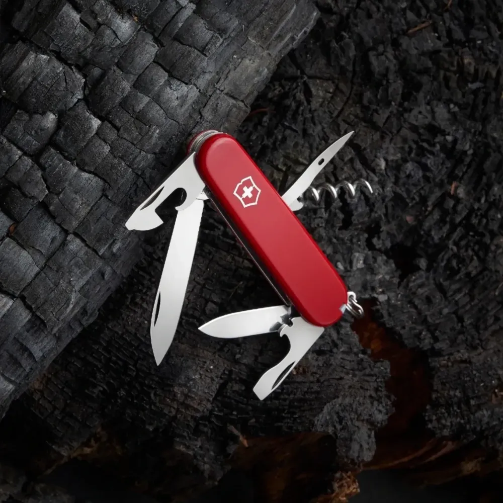825